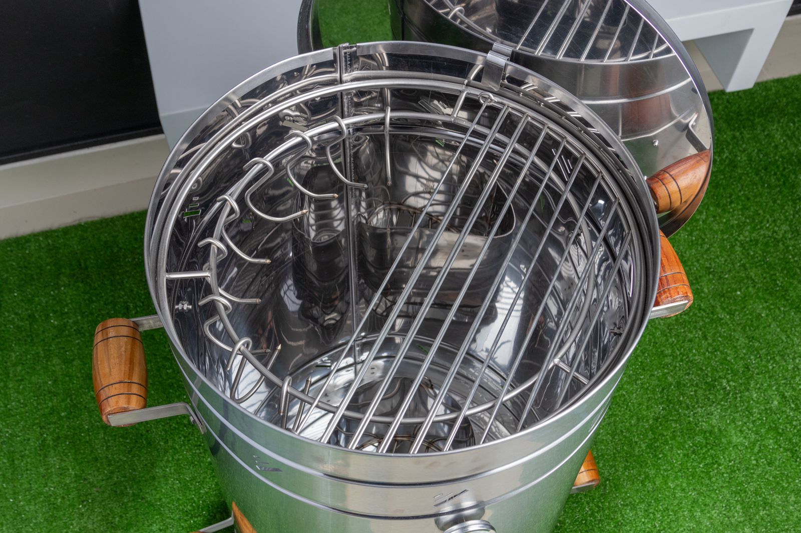 Asador Barril Jumbo en Acero Inoxidable | 50-60 Libras, 90% Menos Humo