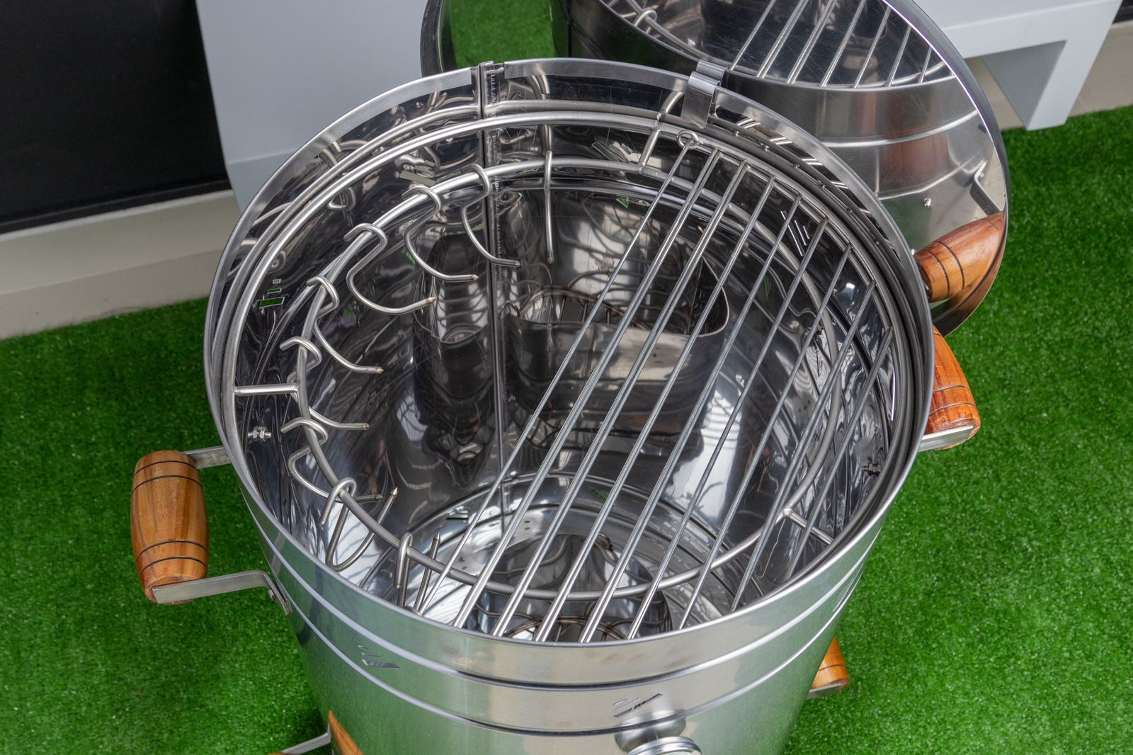 Asador Barril Mediano en Acero Inoxidable | Para 20-30 Personas